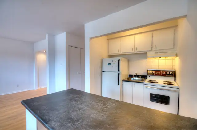 4 1/2 Verdun Metro Lasalle ou de l'Église in Long Term Rentals in City of Montréal - Image 4