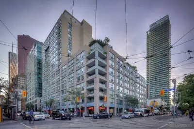 Furnished Room for Rent – Downtown Toronto King Plaza - 92 King Street E A large furnished room (Ens...
