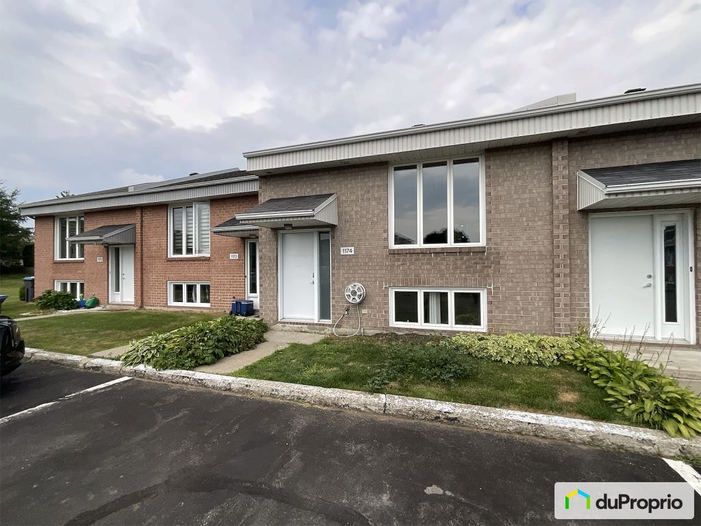 $295,000 - Townhouse for sale in Levis — photo 1