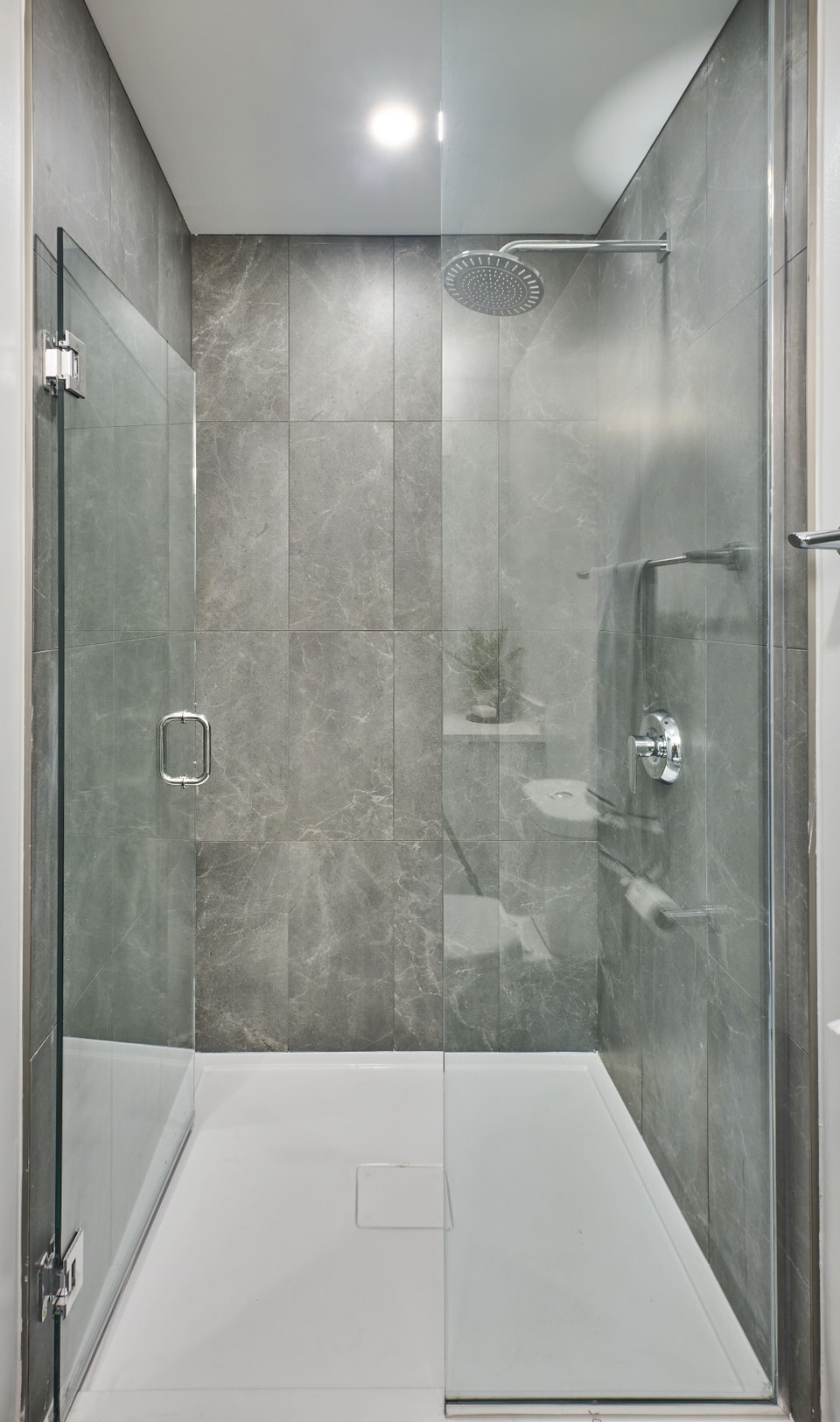 2 Months Rent Free! 1 Bedroom 1 Bath - Elevated Living @ Skye 5