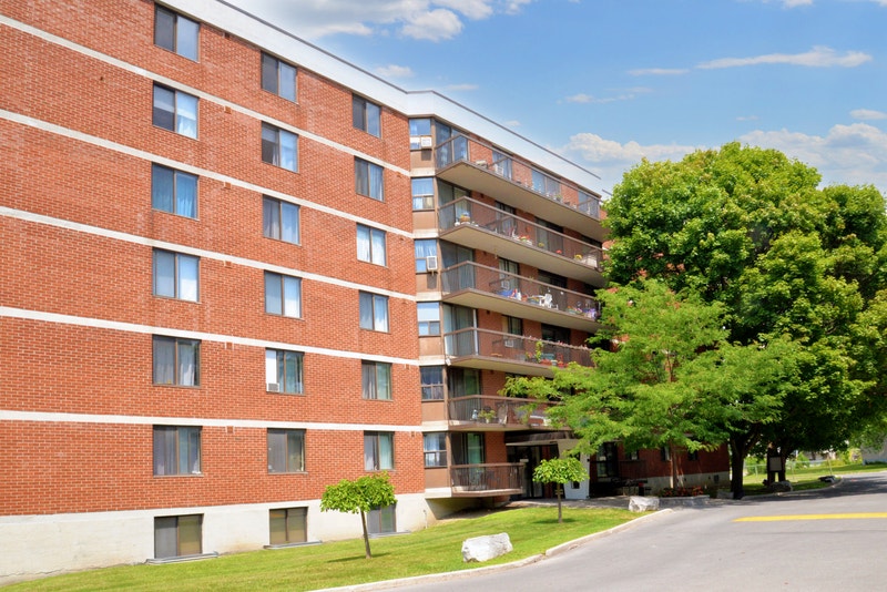 2 Bedroom Apartment for Rent 200 Queen Mary Road Long Term Rentals