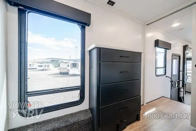 2023 Heartland Bighorn 3215RL in Travel Trailers & Campers in Kelowna - Image 30