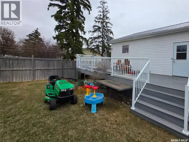 109 1st AVENUE E Eatonia, Saskatchewan in Houses for Sale in Swift Current - Image 3