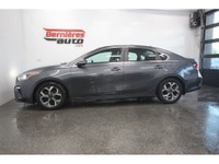 Kia Forte EX 2019 avec moteur 2.0L developpant 147 HP et 132 lb-ft avec transmission automatique IVT... (image 3)