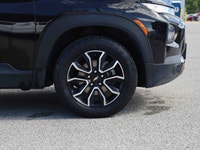 2021 Chevrolet Trailblazer ACTIV AWD Adventure-ready styling, all-weather confidence, and modern tec... (image 7)