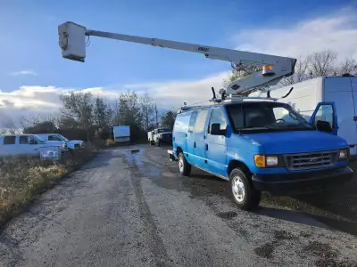 *** CALLS ONLY *** No texts please 2006 Ford E350 Cargo Van w/ Versalift bucket boom (max lift 29ft)...
