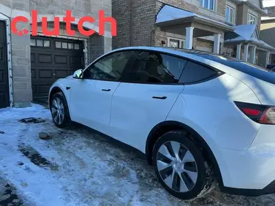 NO ACCIDENTS / CLEAN CARFAX / 1 OWNER / Power Tailgate/Hatch, Auto Dimming Rearview Mirror, Front He...