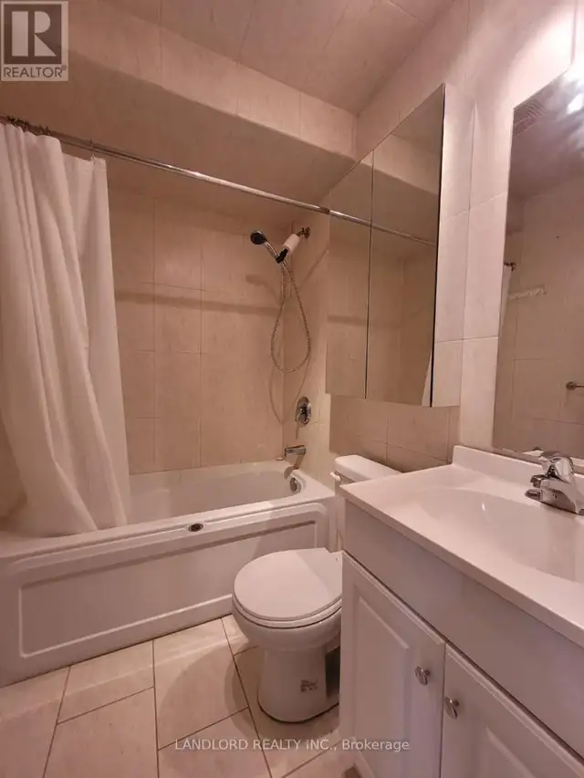 LOWER - 41 ALDWYCH AVENUE Toronto (Danforth Village-East York),  in Long Term Rentals in City of Toronto - Image 9