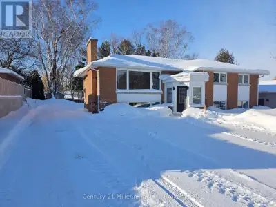 Brand new 3 bedroom apartment in the lower level of beautiful raised bungalow. 398 Kingsway St is lo...