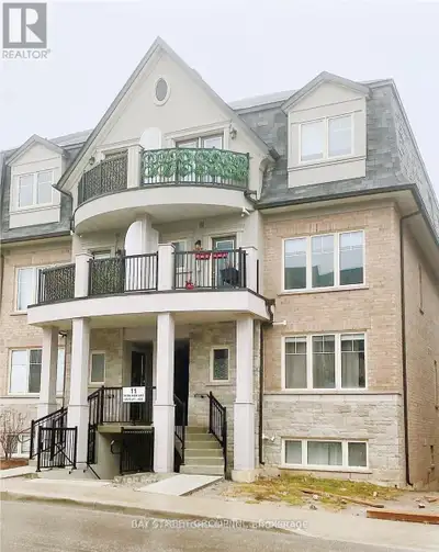 23 - 11 EATON PARK LANE Toronto (L'Amoreaux), Ontario