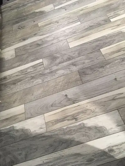 Pose / réparation / fix / repair Bois franc, flottant, vinyle, tuile/céramique. Hardwood, laminate,...