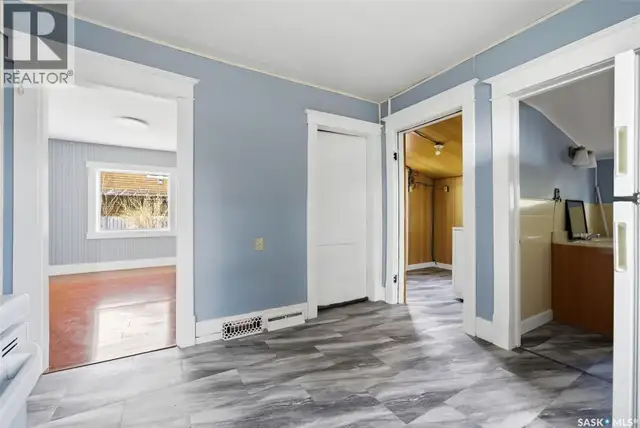 304 Main STREET Avonlea, Saskatchewan in Houses for Sale in Moose Jaw - Image 13