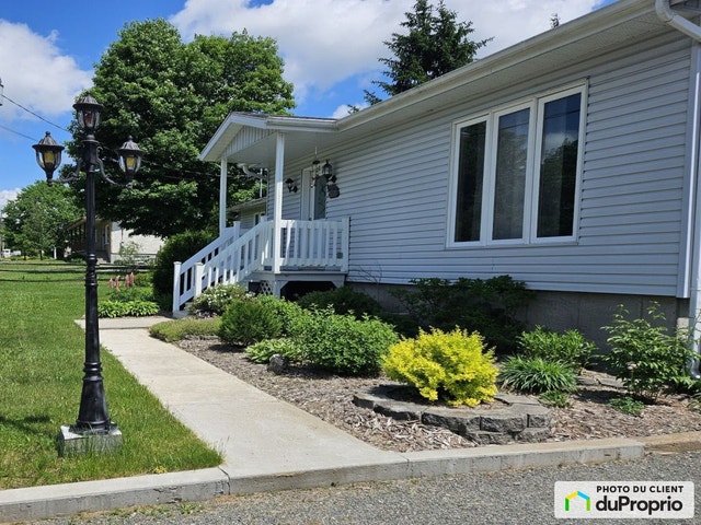 $259,900 - Bungalow for sale in St-Edouard-De-Maskinonge — photo 1