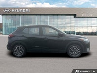 The advertised vehicle price is based on a promotional finance offer. Customers who purchase the veh... (image 5)