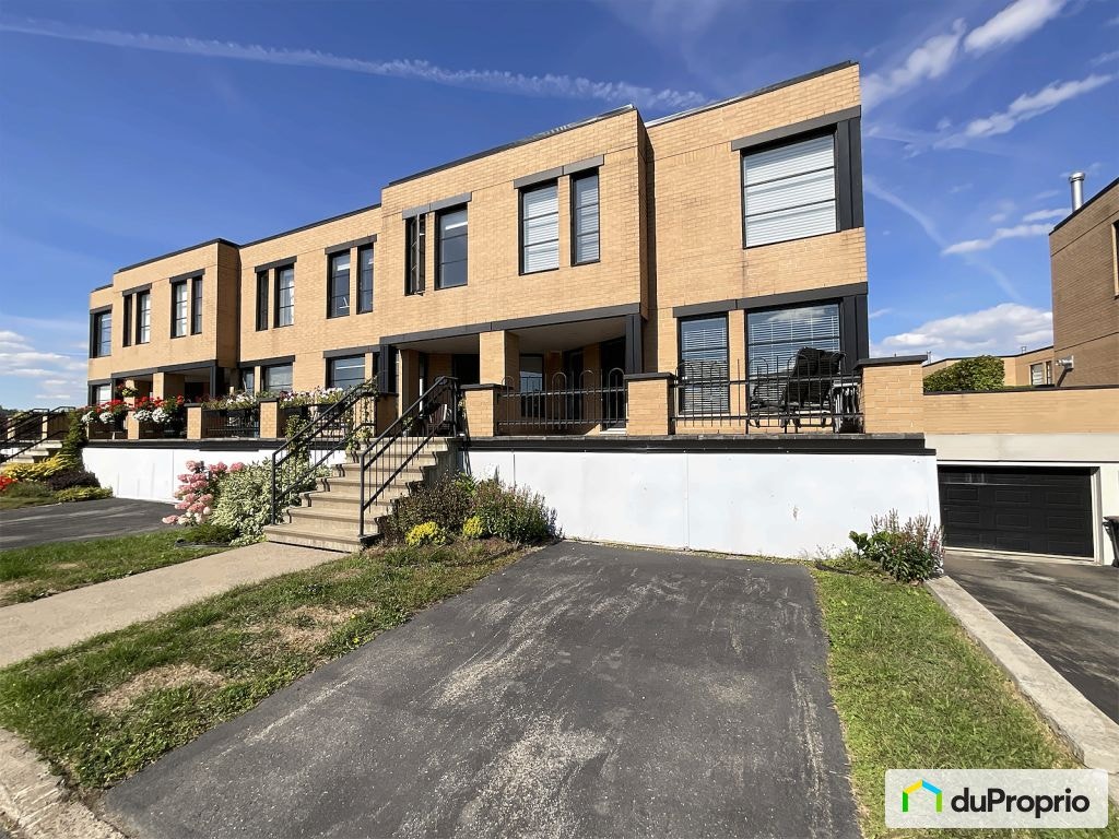 $684,900 - Townhouse for sale in Levis — photo 1