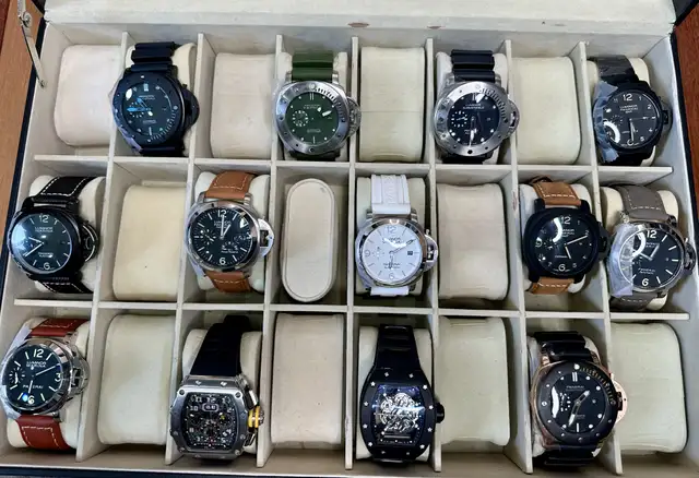 MTL Rolex Omega Panerai Audemars piguet cartier Hublot breitling in Jewellery & Watches in City of Montréal - Image 8