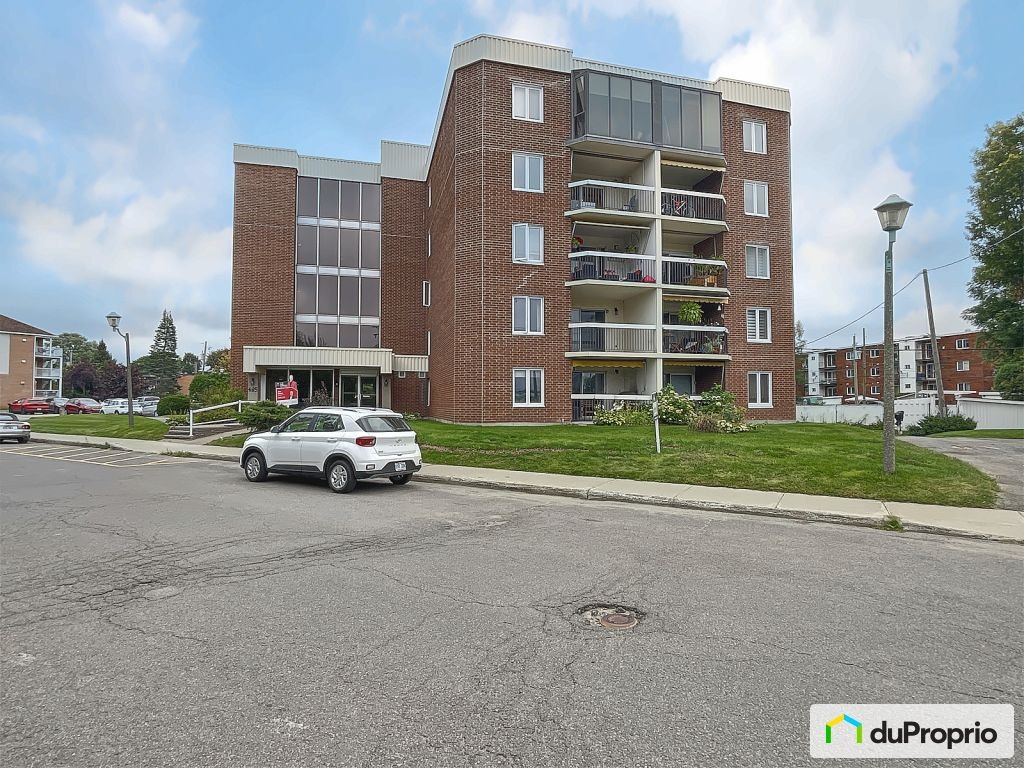 $283,000 - Condominium for sale in St-Jérôme (St-Jérôme) — photo 1