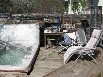 TOP OF THE LINE BALBOA 500SZ COAST HOT TUB REFERDISHED, View more