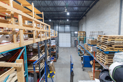 ENTREPÔT À LOUER À LAVAL - 2457PI2 Contactez François au 438-806-9379 pour réserver votre espace com...