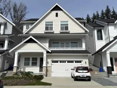Welcome to 31539 Burnham Place! This 3-level home offers over 3,202 sq.ft of modern living in a fami...