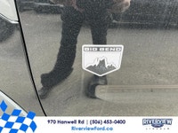 // ACCIDENT FREE!! // // SINGLE OWNER! // // EXCELLENT CONDITION! // Experience adventure and versat... (image 5)