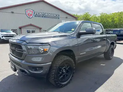 Beautiful truck, mint condition inside and out. Brand new 2 ROUGH COUNTRY levelling kit with new 20x...