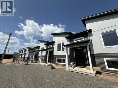 Experience modern luxury and elevated living at 37 Mia Street a brand new, never before-lived-in upp...