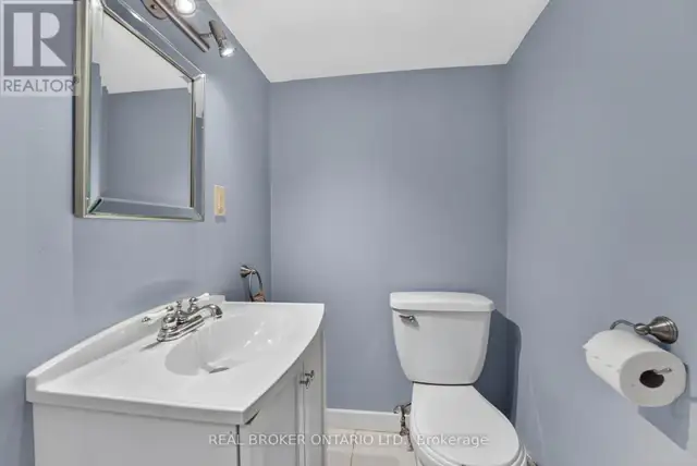 72 HOUGHTON AVENUE S Hamilton (Delta), Ontario in Houses for Sale in Hamilton - Image 28