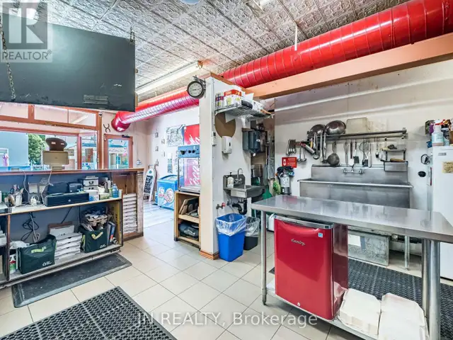 289 MAIN STREET W King (Schomberg), Ontario in Commercial & Office Space for Sale in Barrie - Image 18