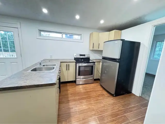 741 Trinity Street Innisfil in Long Term Rentals in Barrie - Image 7