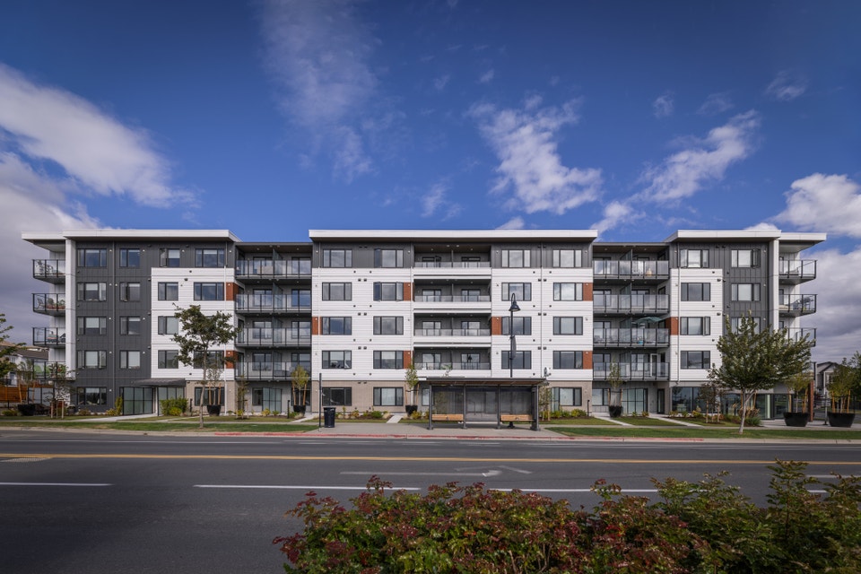 Monarch Apartments - Seacliff Apartment for Rent - Colwood 2