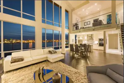 KING'S WHARF | Aqua Vista Be a part of this ever growing community with immaculate skyline views of...