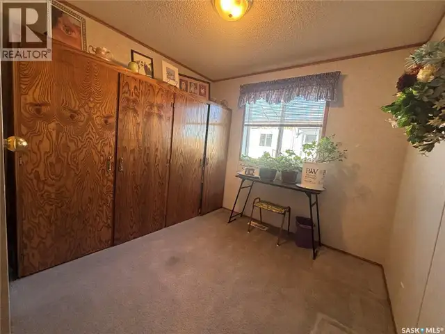 33 Cypress Mobile Home PARK Maple Creek, Saskatchewan in Houses for Sale in Swift Current - Image 32