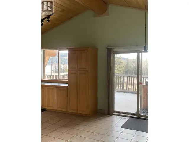 6192 HUNT ROAD 100 Mile House, British Columbia in Houses for Sale in 100 Mile House - Image 10