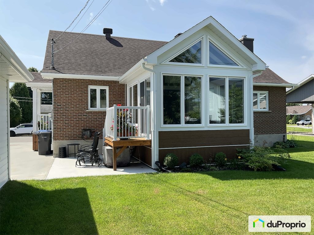 $499,000 - Bungalow for sale in Hébertville — photo 3