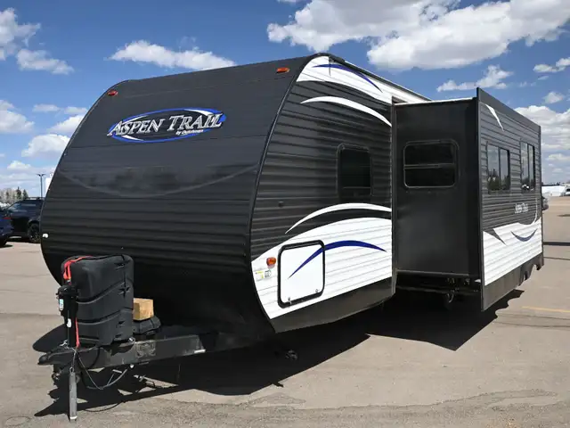2018 Aspen Trail 29BHS in Travel Trailers & Campers in St. Albert - Image 4
