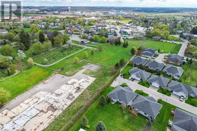 7 VILLAGE Drive Smithville, Ontario in Houses for Sale in Hamilton - Image 29