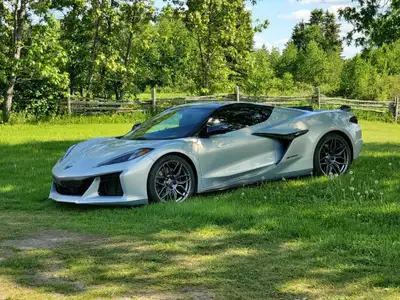 Corvette Z06 2023 70ème anniversaire.5,5 litre 670 hp Un bijou, comme neuve. Full wrappé. 6200 km. M...