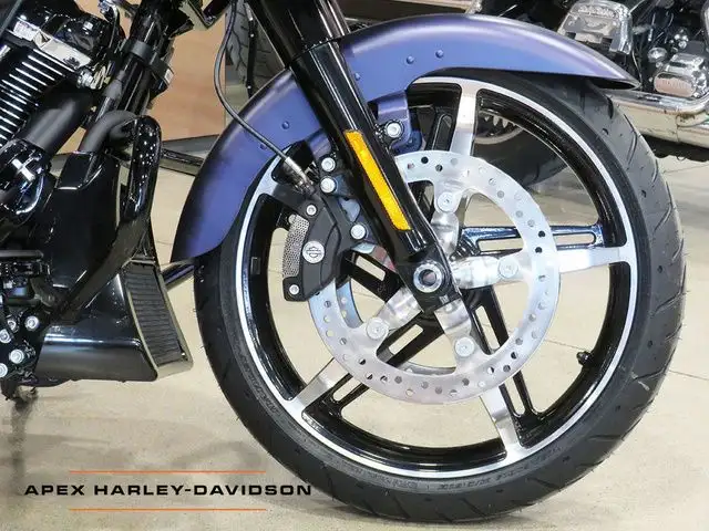 2025 Harley-Davidson FLTRX - Road Glide in Sport Touring in Cambridge - Image 11