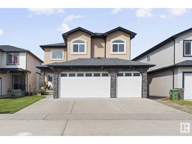 6316 56 AV Beaumont, Alberta in Houses for Sale in Edmonton - Image 2