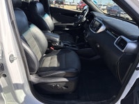 This Kia Sorento delivers a Regular Unleaded V-6 3.3 L/204 engine powering this Automatic transmissi... (image 9)