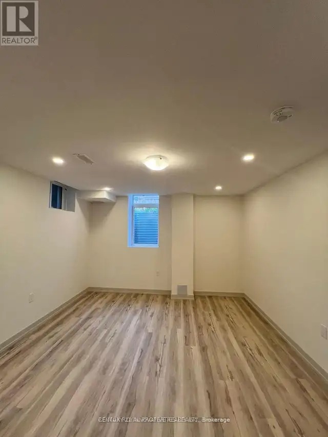 1042 KINGPEAK CRESCENT Pickering, Ontario in Long Term Rentals in Oshawa / Durham Region - Image 20