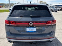 One Owner, Awd, Peak Edition, Serviced Regularly, Leather Heated & Cooled Seats, 3rd Row Seating, Co... (image 5)