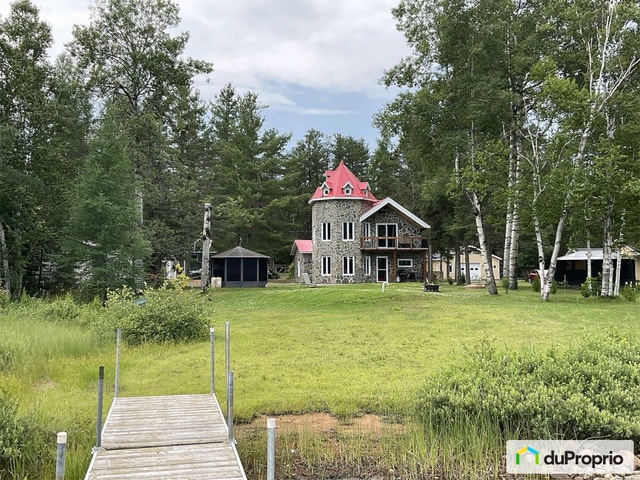 $649,000 - Bungalow for sale in St-Ambroise — photo 3