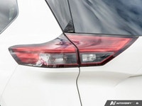 New Price! AWD, 19 Aluminum Alloy Wheels, Active Cruise Control, Apple CarPlay/Android Auto, Auto Hi... (image 7)