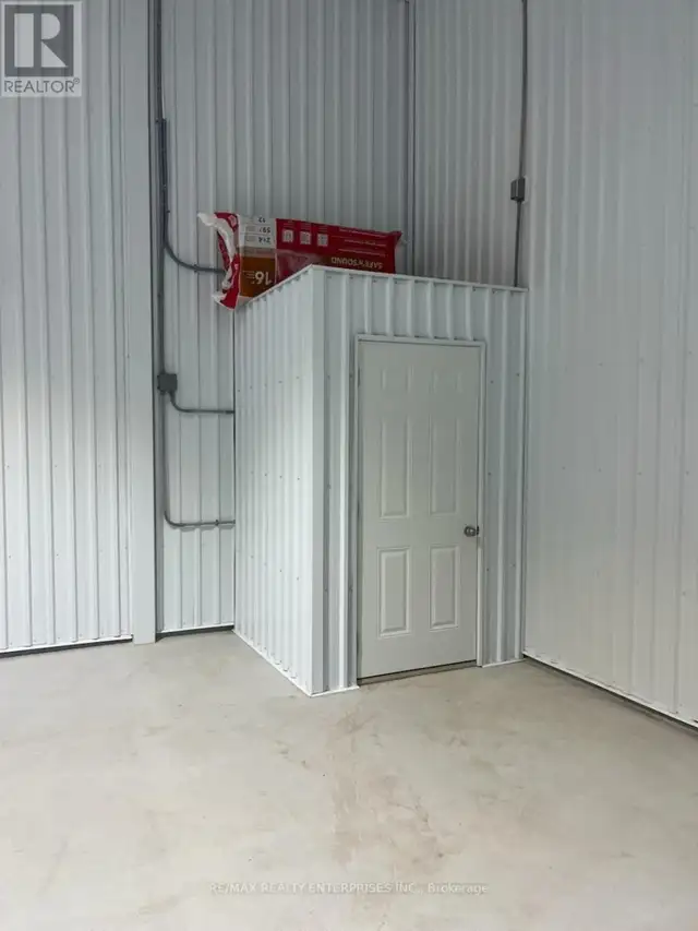 (BARN 2) - 4992 NINTH LINE Erin, Ontario in Commercial & Office Space for Rent in Oakville / Halton Region - Image 9