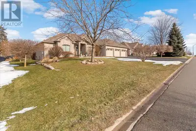Exclusive Foxhill Estates. This exceptional bungalow offering almost 4,000 sq ft of beautifully fini...