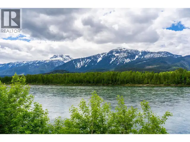 1311 Front Street Revelstoke, British Columbia in Land for Sale in Revelstoke - Image 3