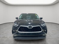ADAPTIVE CRUISE CONTROL, LED HEADLIGHTS, BLIND SPOT MONITOR, HEATED FRONT SEATS, CROSS-TRAFFIC ALERT... (image 1)