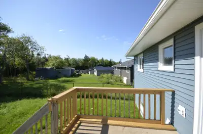 Main floor flat in split entry home in Hatchet Lake, just a short drive to Bayers Lake Business Park...